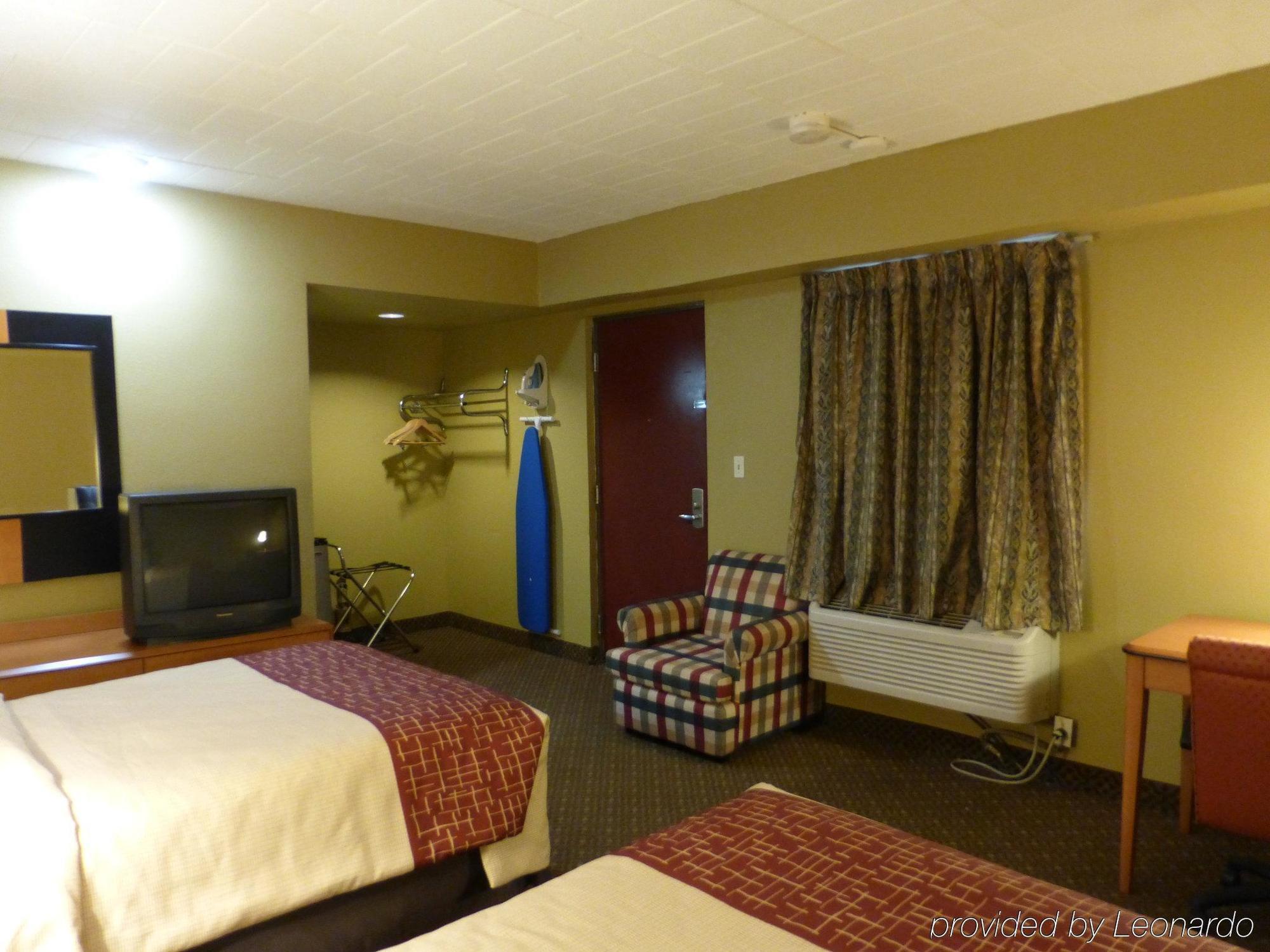 Red Roof Inn Baltimore Northwest Екстериор снимка